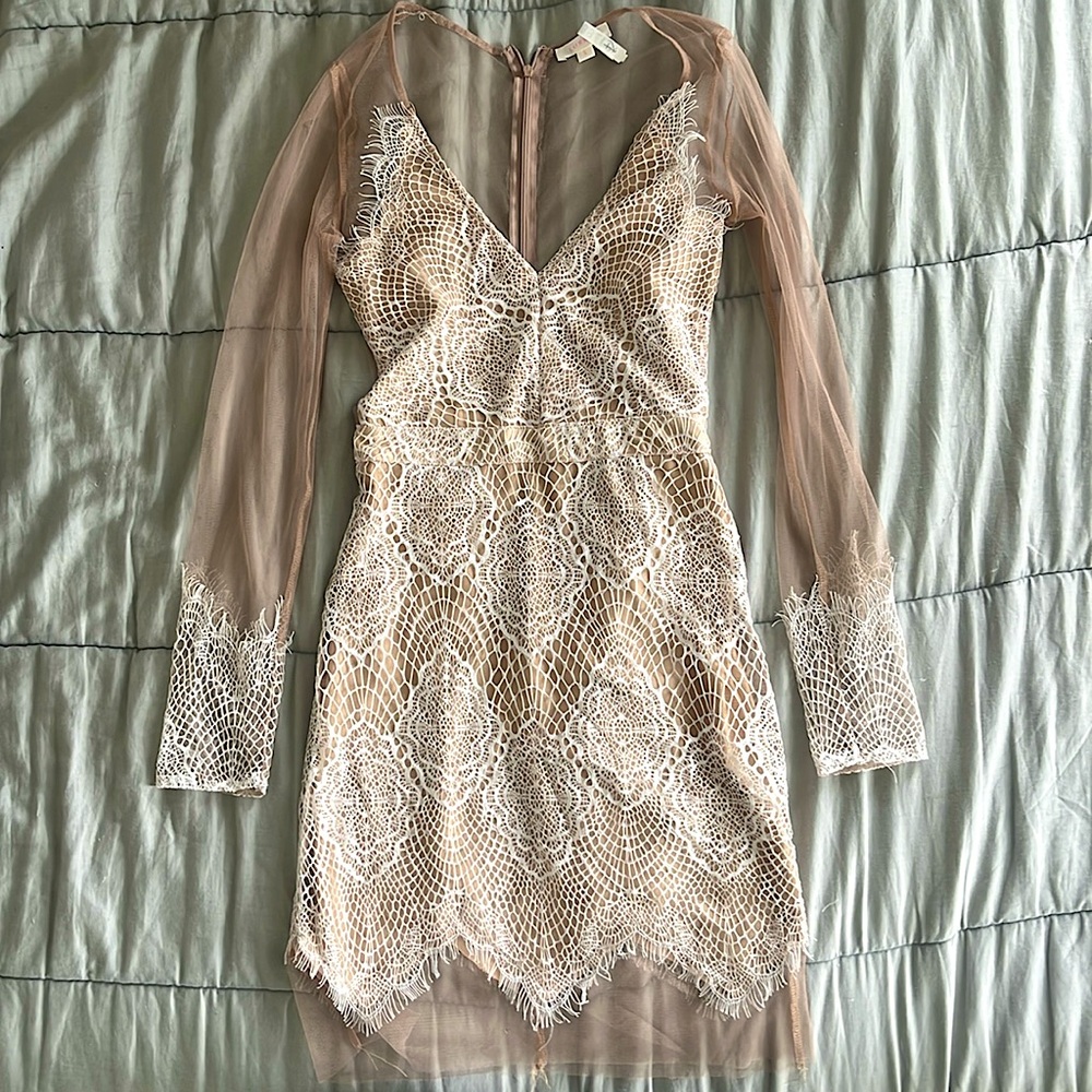 MESH NUDE AND WHITE LACE MINI DRESS